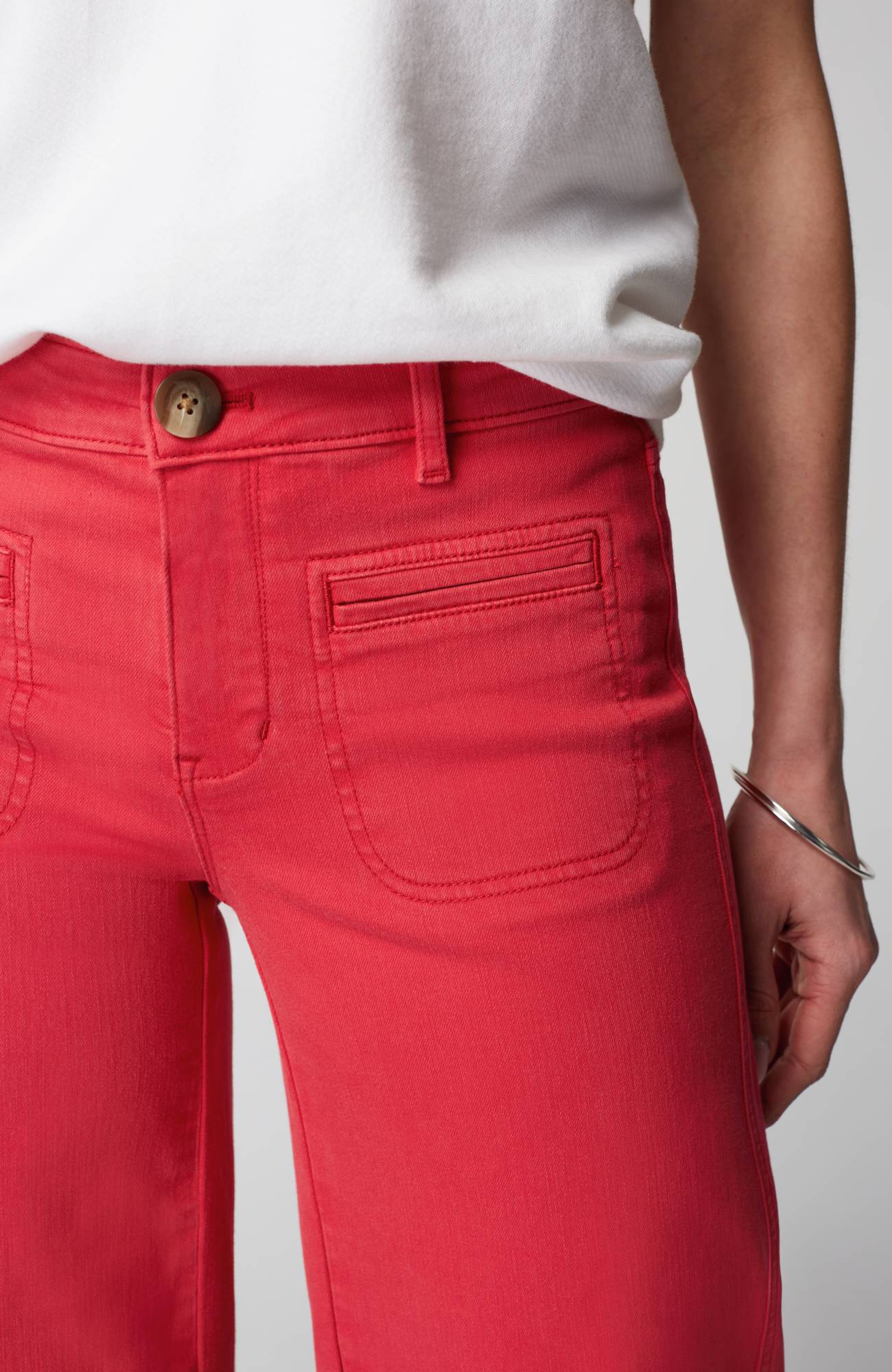 Wide-Leg Welt-Pocket Crops