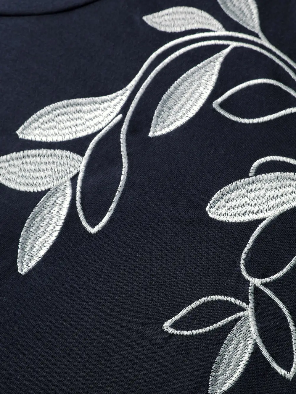 Leaf Embroidery Round Neck Split T-Shirt