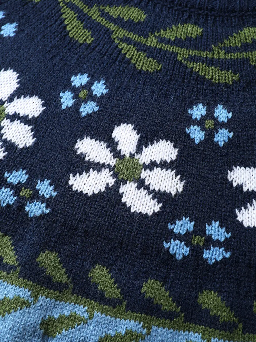 Cable Knit Jacquard Floral Contrast Pullover