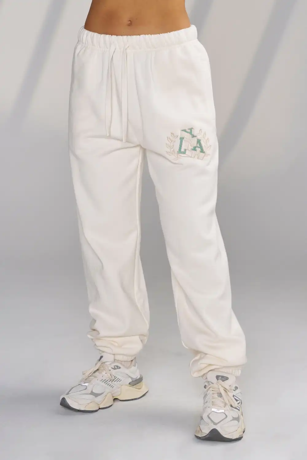 W226 - Teddy Jogger