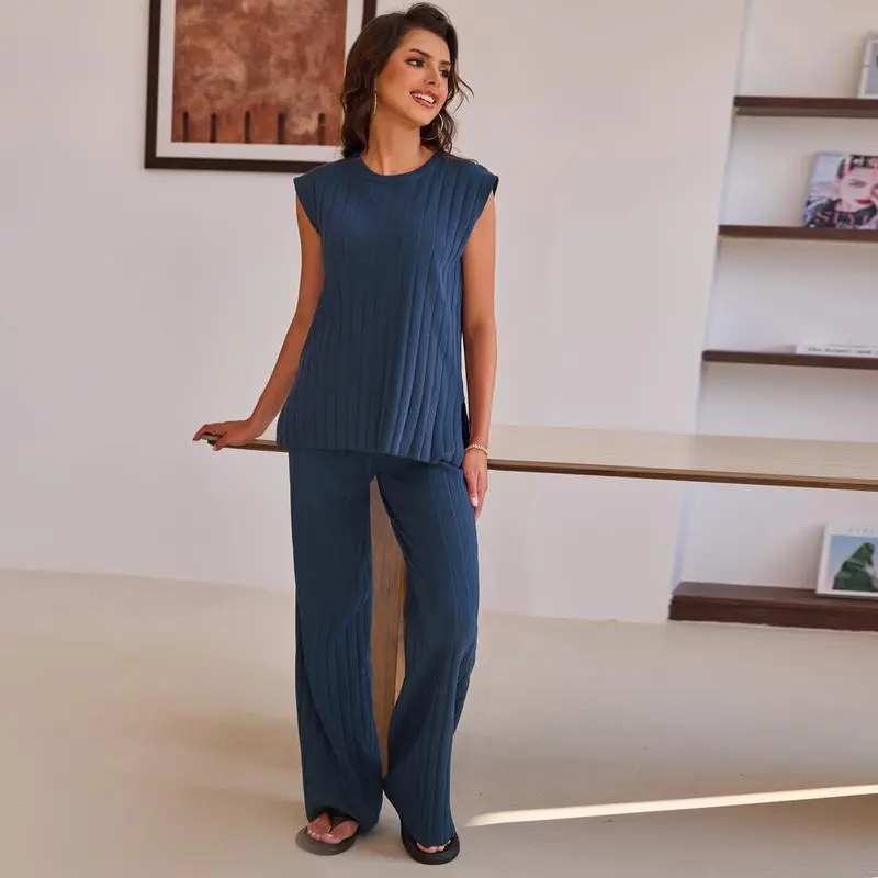 Women's 2-piece summer knit lounge set: short-sleeve pullover + high-waisted wide-leg pants.