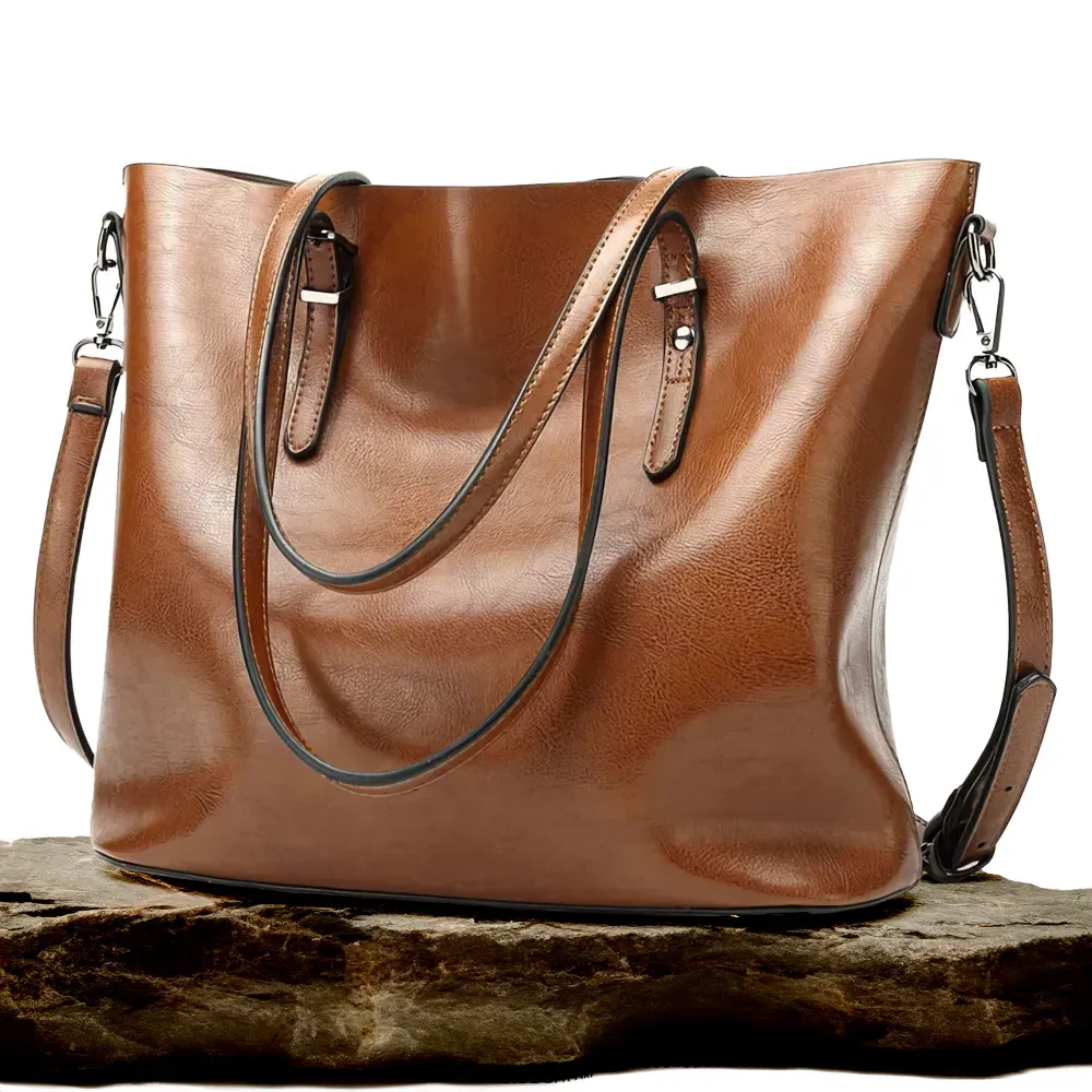 Nicole's Favourite: Vintage Shoulder Bag