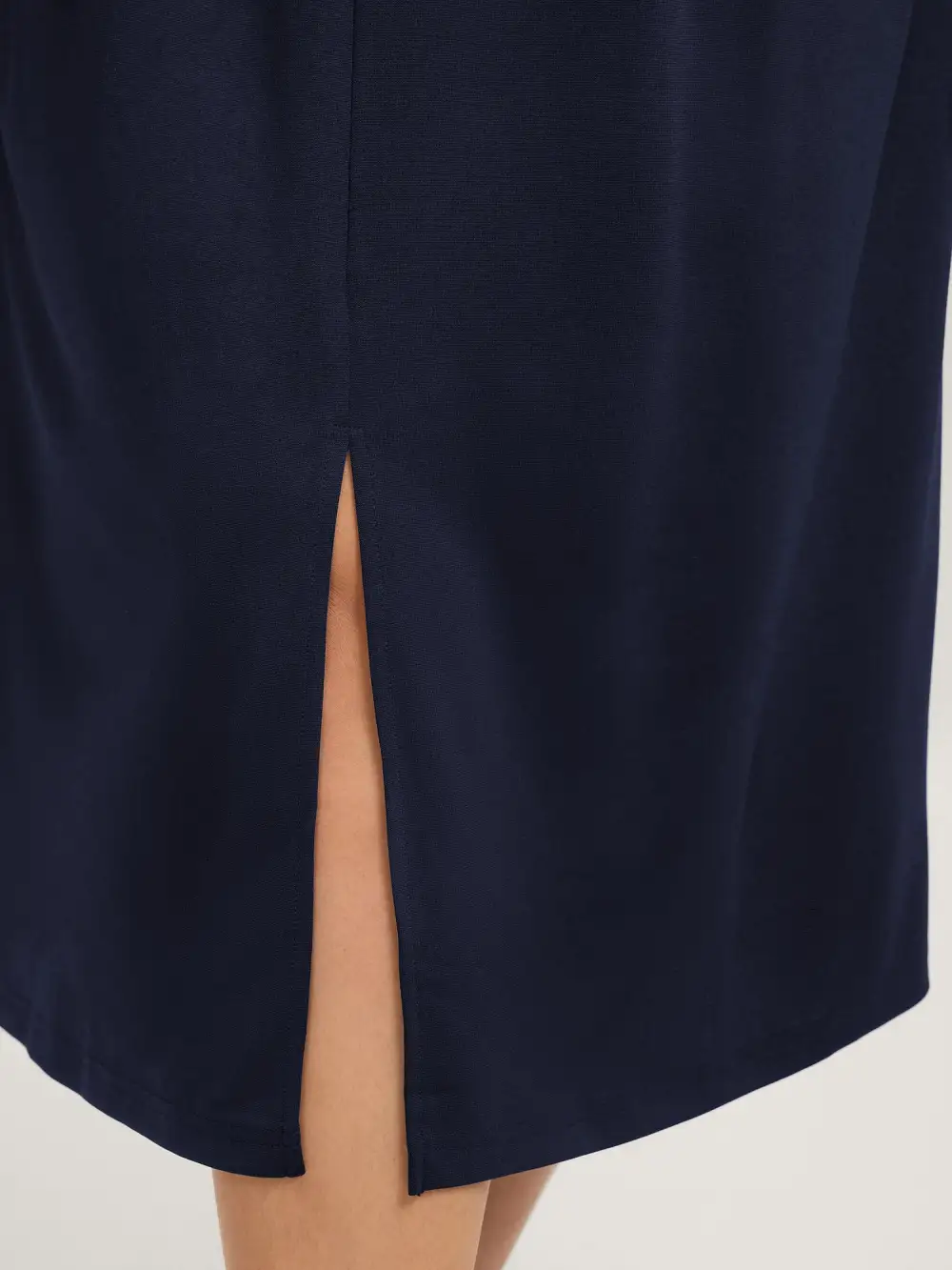 Stretchy Waist Pleated Midi Dress